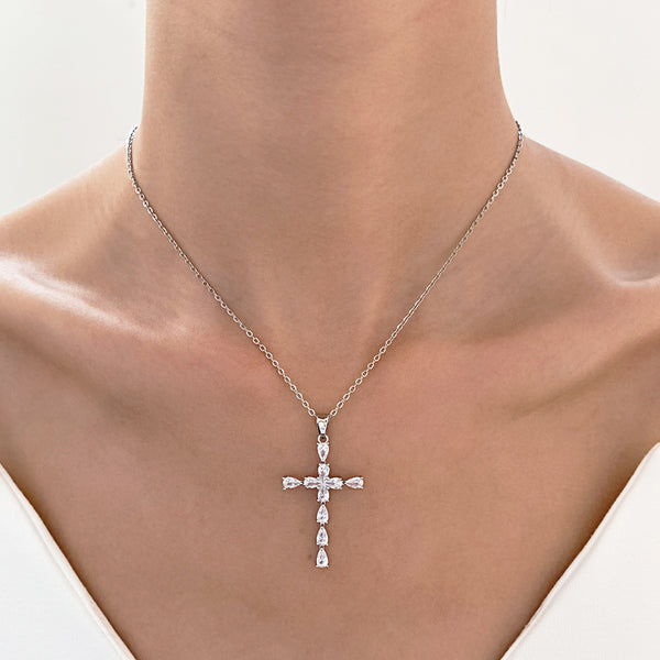 Simple cross pendant necklace